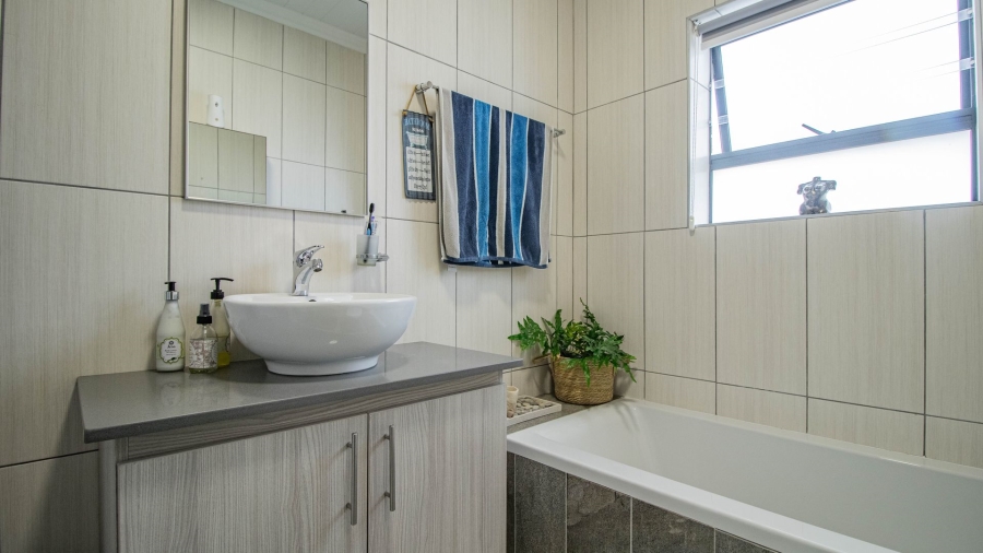 4 Bedroom Property for Sale in Dana Bay Western Cape